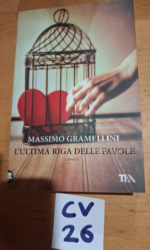 Libro romanzo ultima - romanzo, riga